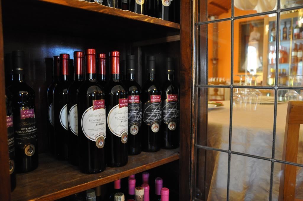Willa Agriturismo Corte Montini Santa Giuletta Zewnętrze zdjęcie