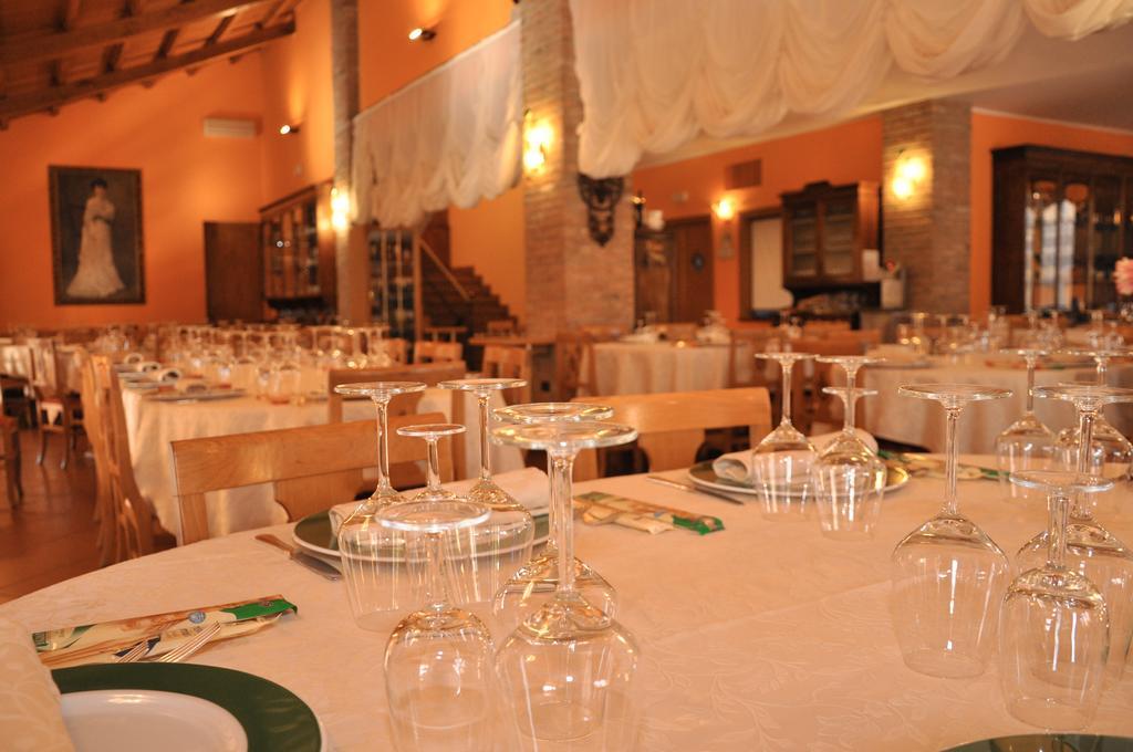 Willa Agriturismo Corte Montini Santa Giuletta Zewnętrze zdjęcie
