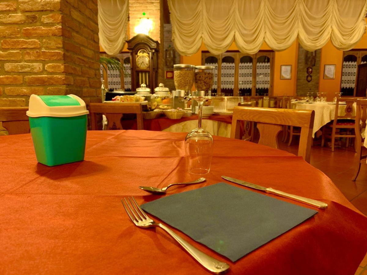 Willa Agriturismo Corte Montini Santa Giuletta Zewnętrze zdjęcie